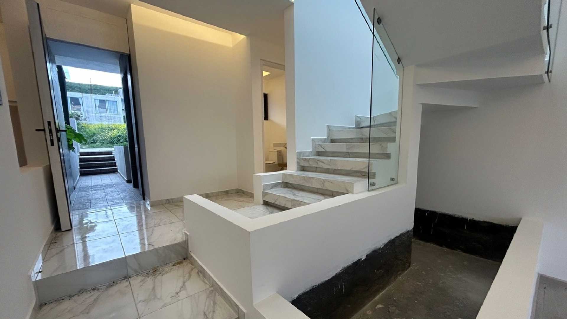 CASA EN COND. EN VENTA